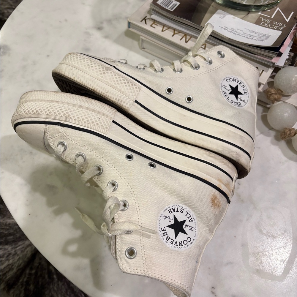 Custom Chuck Taylor All Star Lift Platform Heart Embroidery - Picture 7 of 11